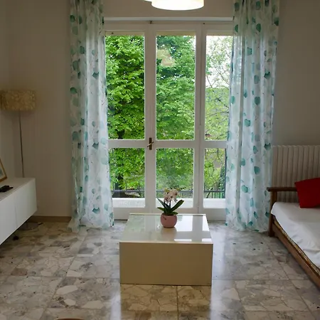 Apartamento Ristrutturato Con Piccola Vista