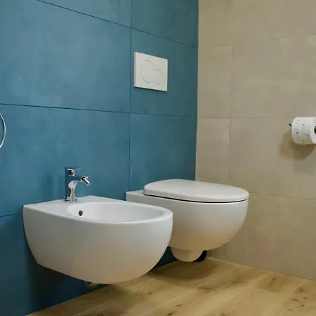 Apartment Ristrutturato Con Piccola Vista