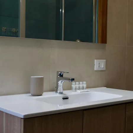 Apartamento Ristrutturato Con Piccola Vista Besozzo