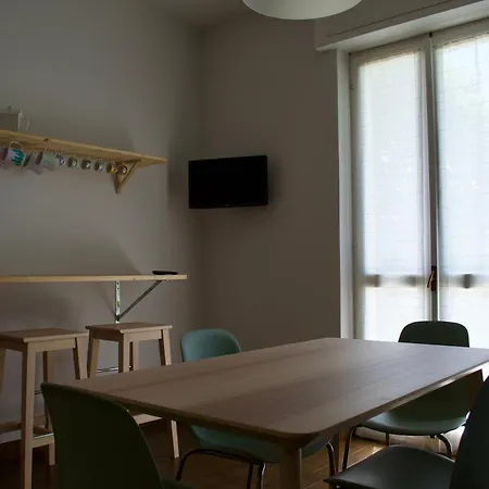 Apartamento Ristrutturato Con Piccola Vista Besozzo