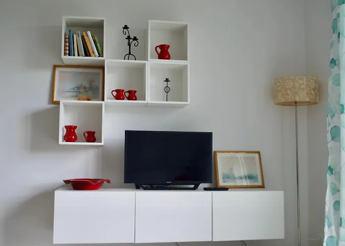 Ristrutturato Con Piccola Vista *