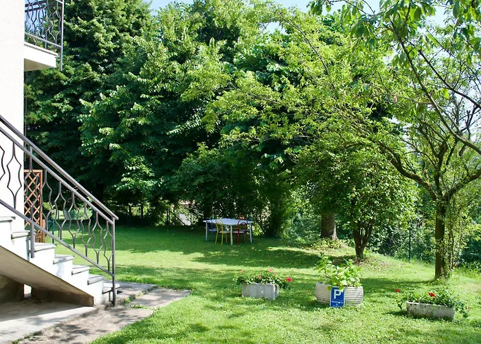 Ristrutturato Con Piccola Vista