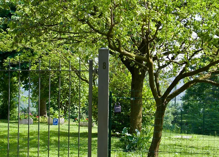 Ristrutturato Con Piccola Vista Διαμέρισμα *